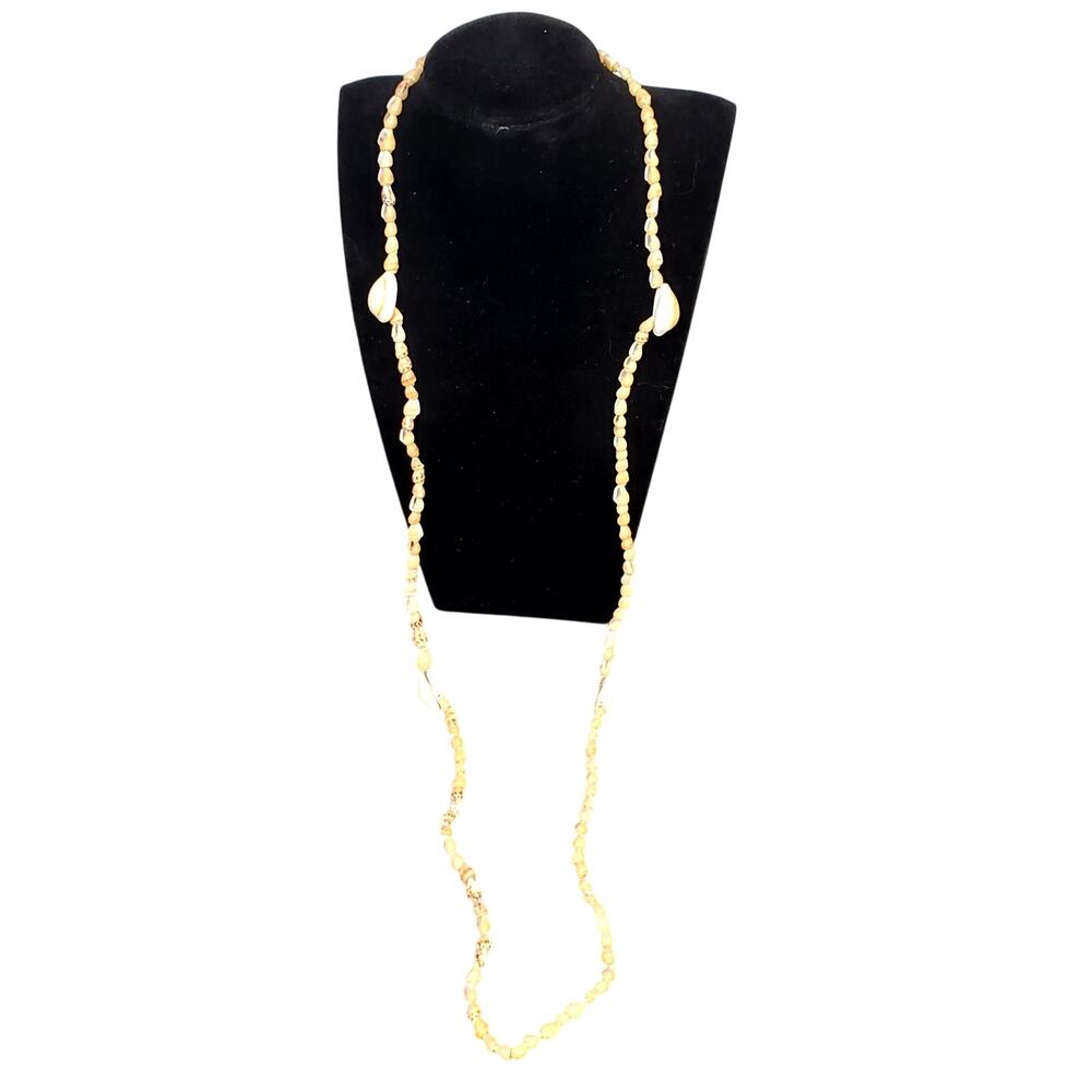 Hilo Hatties Necklace Bohemian Shell Bead Strand 17" Vtg Beachy Coconut Girl